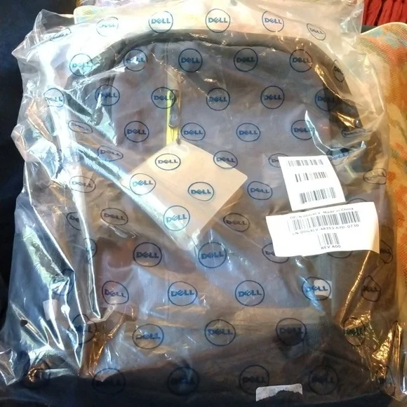 NWT Dell Tek Backpack 15.6" /40 cm Black Many Pockets & Padded Laptop Pocket - Picture 15 of 15